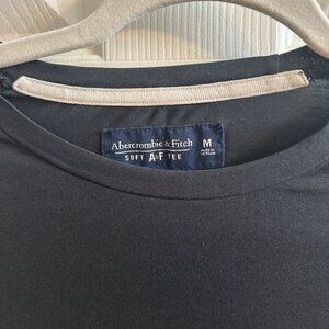 EUC - Abercrombie and Fitch Black Long-Sleeved “Soft A&F” Men’s Tee - Sz M